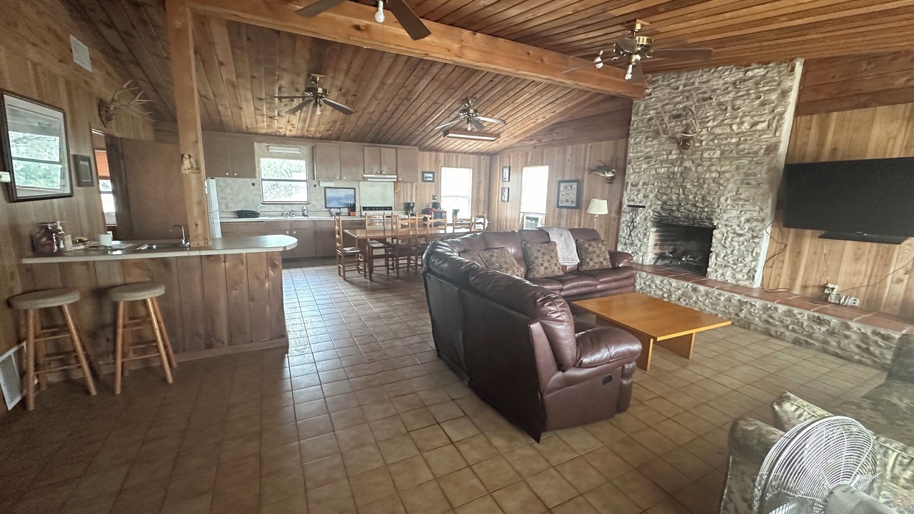 Photo of Livingroom in D'Hanis