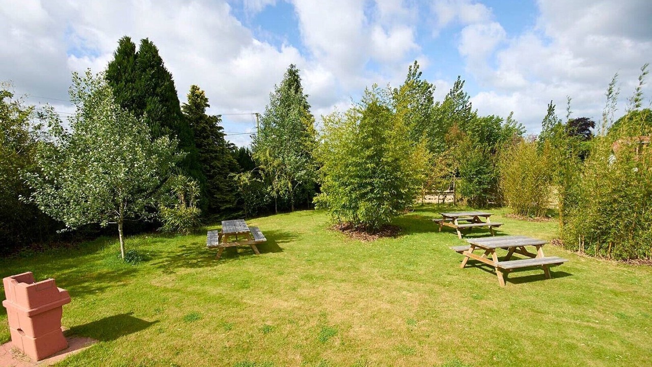 Photo of Outdoor in Stuckton