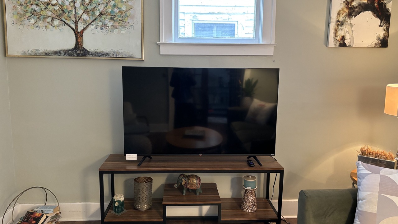 Photo of Livingroom in New Center Detroit