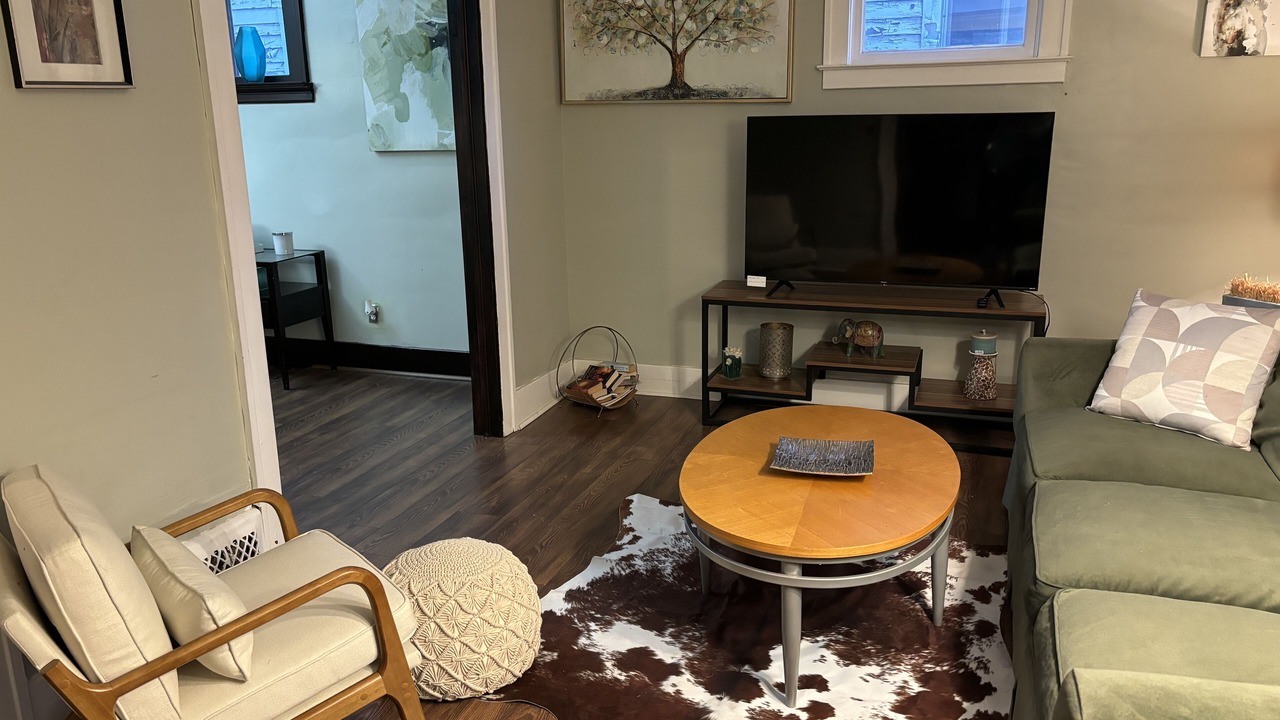 Photo of Livingroom in New Center Detroit