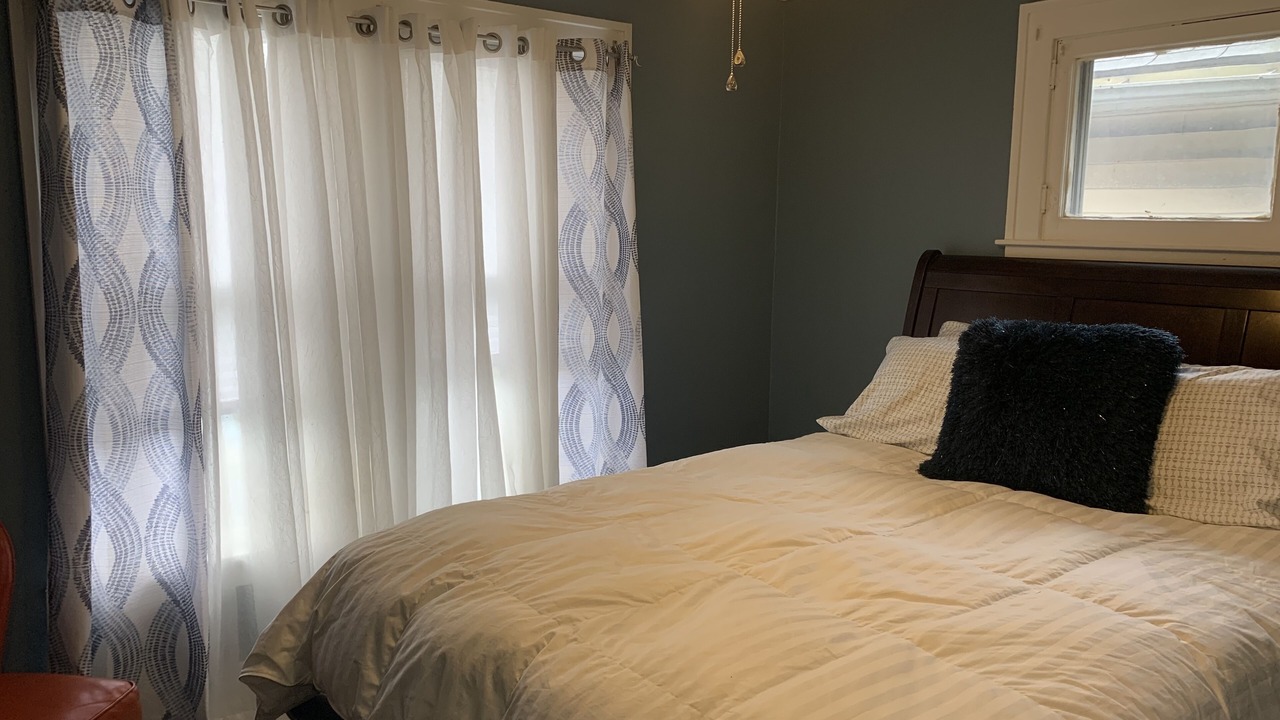 Photo of Bedroom in New Center Detroit