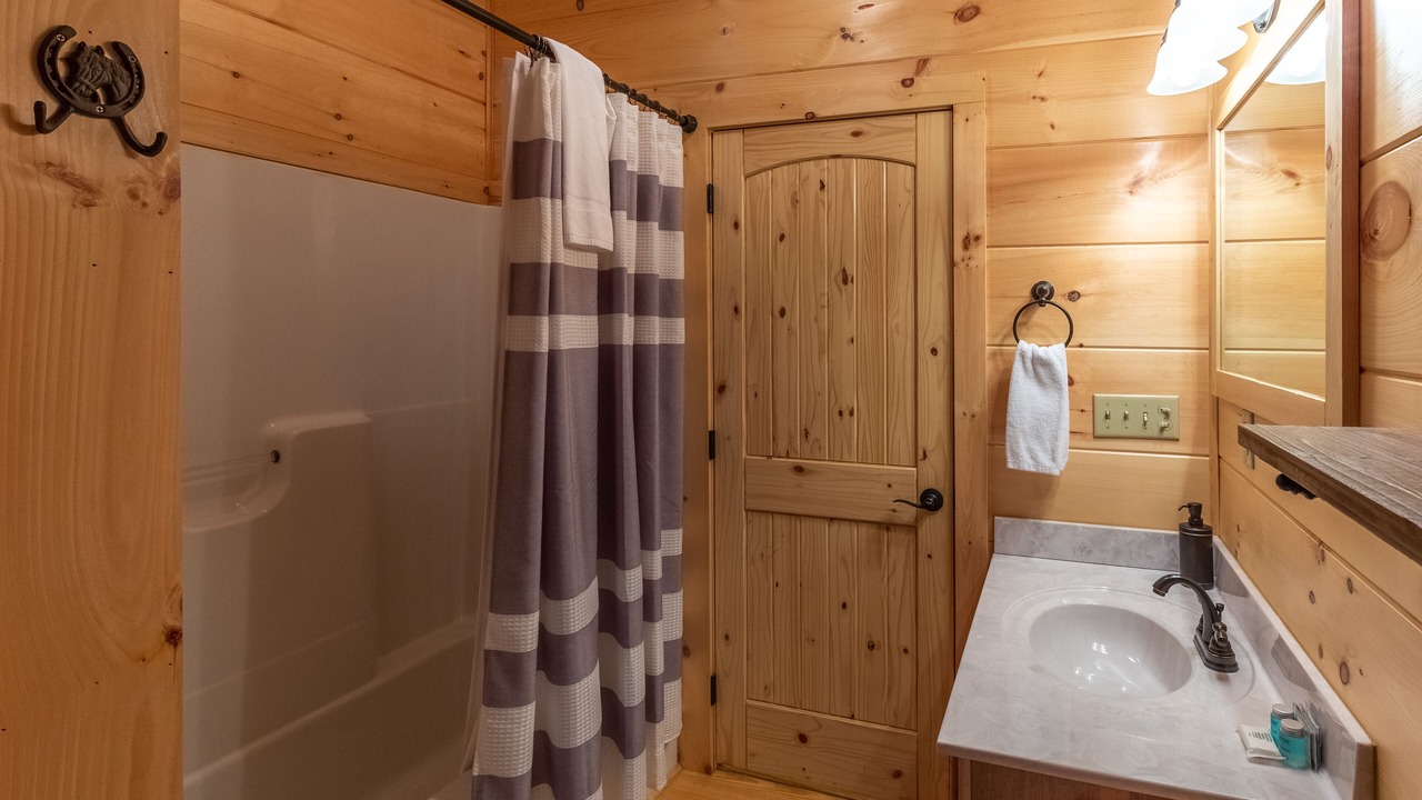Photo of Bathroom in Tuckasegee