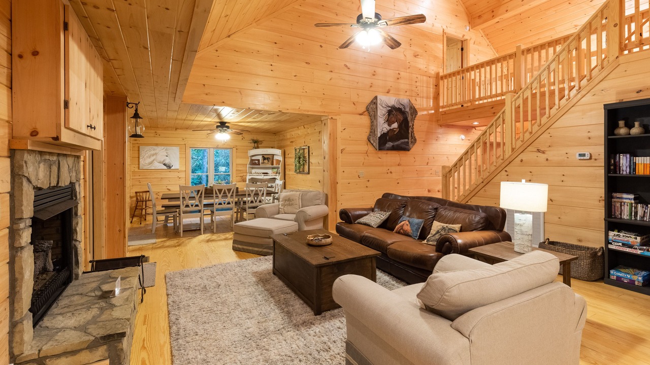 Photo of Livingroom in Tuckasegee