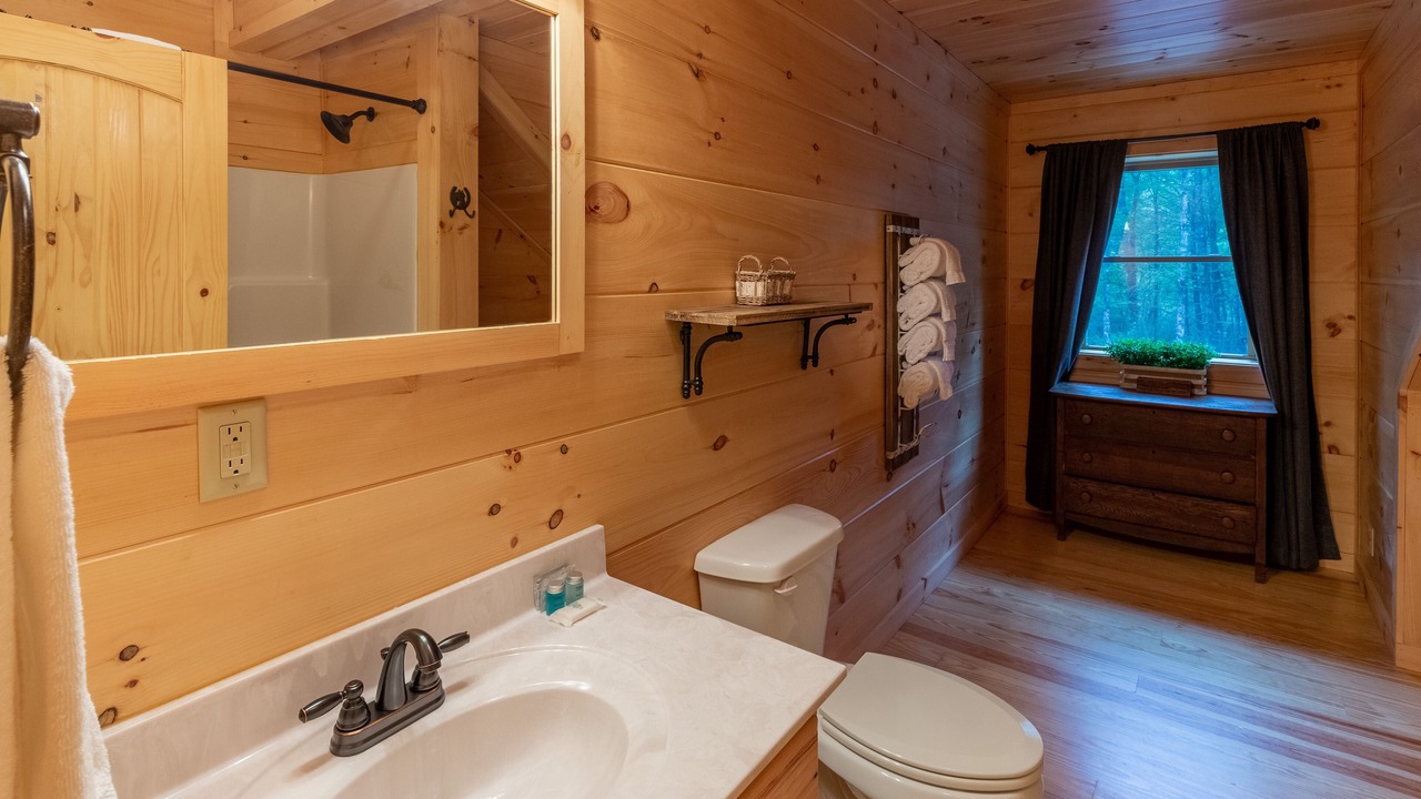 Photo of Bathroom in Tuckasegee
