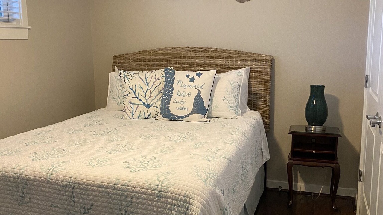 Photo of Bedroom in Sandbridge