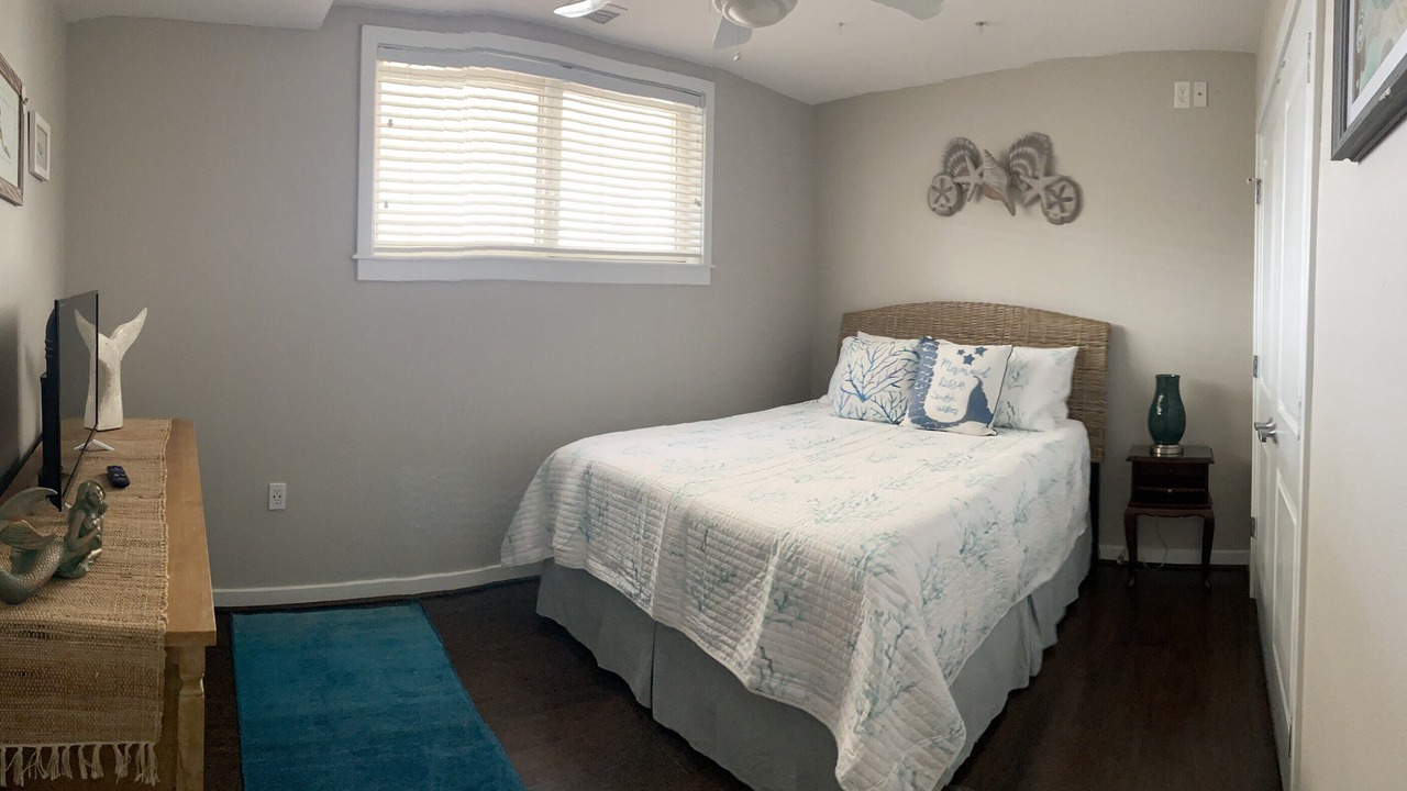 Photo of Bedroom in Sandbridge