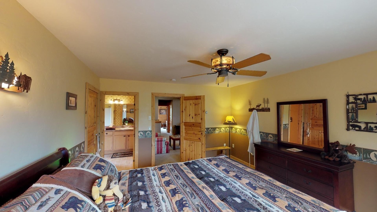 Photo of Bedroom in Three Rivers
