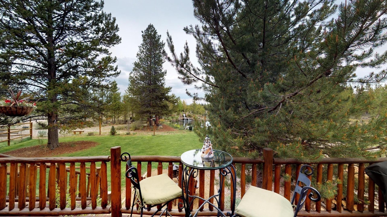 Photo of Patio Balcony in Three Rivers
