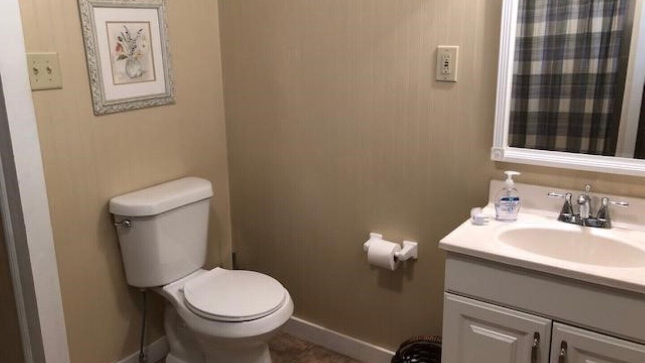 Photo of Bathroom in Tiger