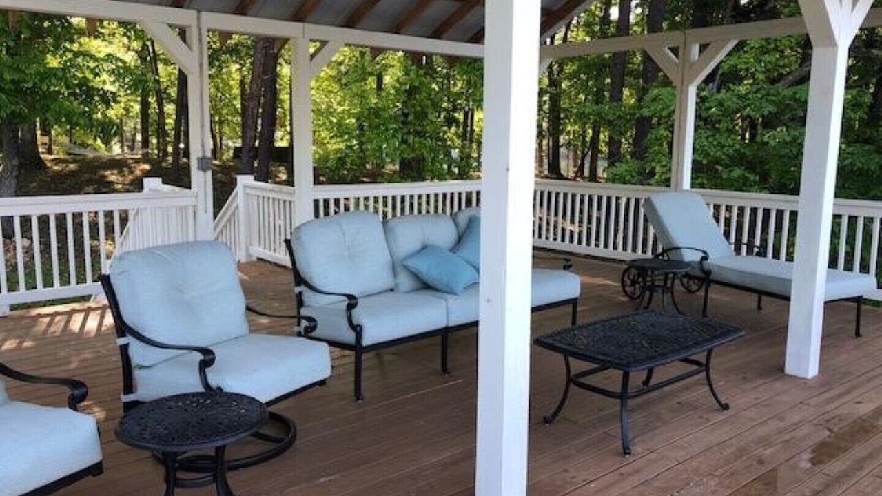 Photo of Patio Balcony in Tiger