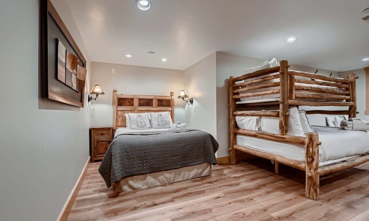 Photo of Bedroom in The Highlands