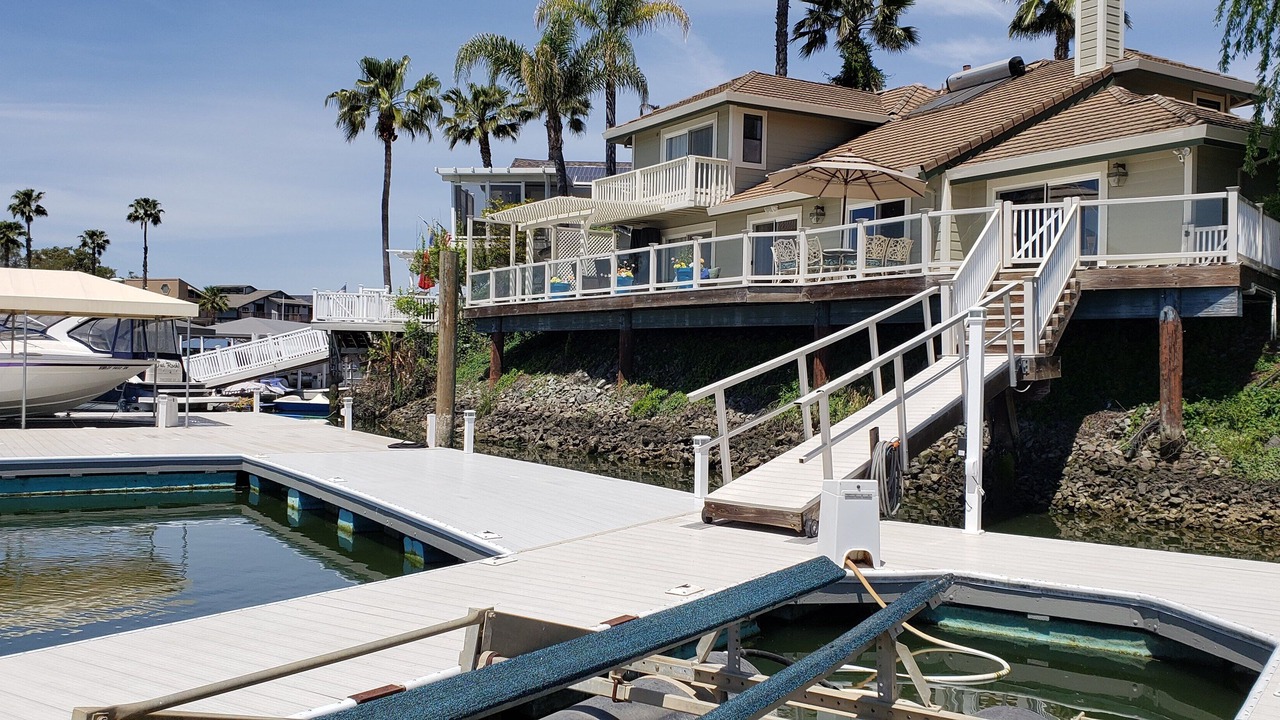 Photo of Patio Balcony in Discovery Bay