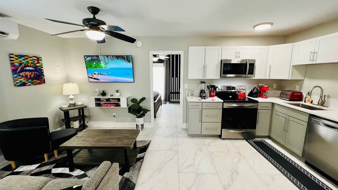 Photo of Livingroom in Edgewood
