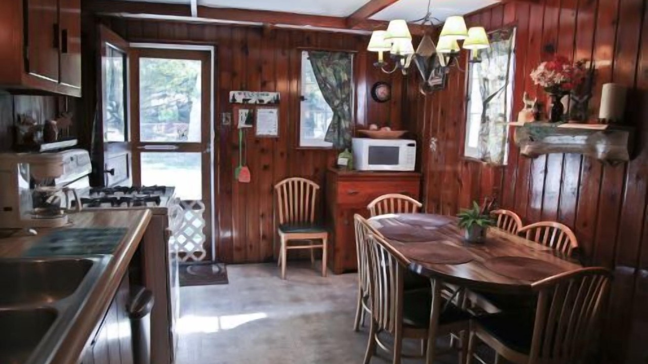 Photo of Bedroom in Carp Lake