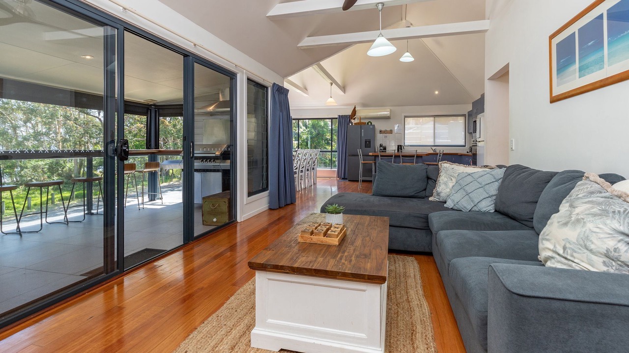 Photo of Livingroom in Smiths Lake