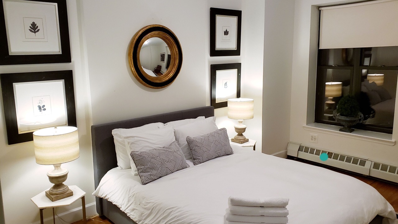 Photo of Bathroom in Central Park North