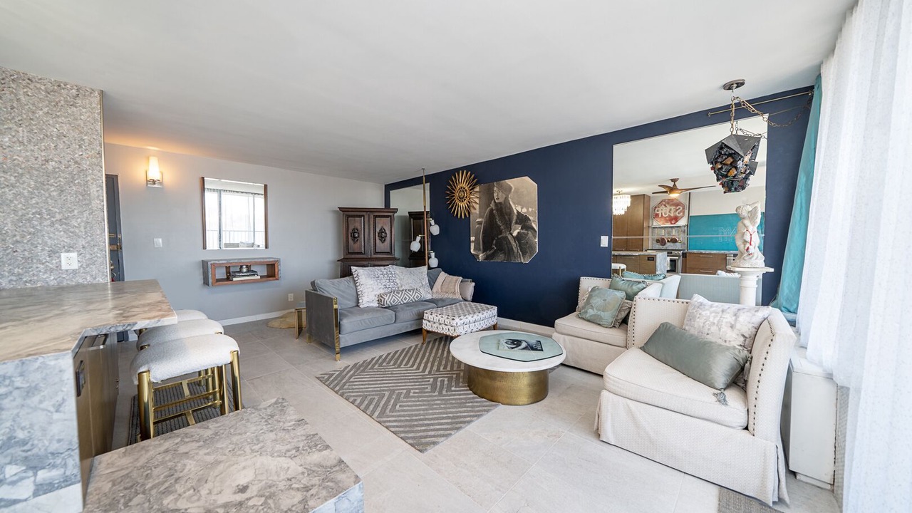 Photo of Livingroom in North Bergen