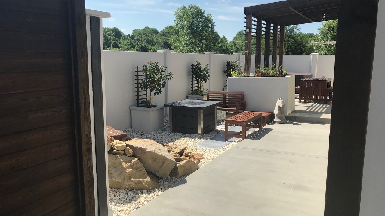 Photo of Patio Balcony in Aldrich