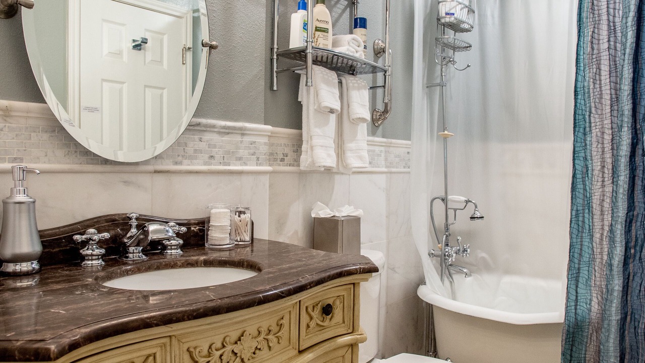 Photo of Bathroom in Wells Branch