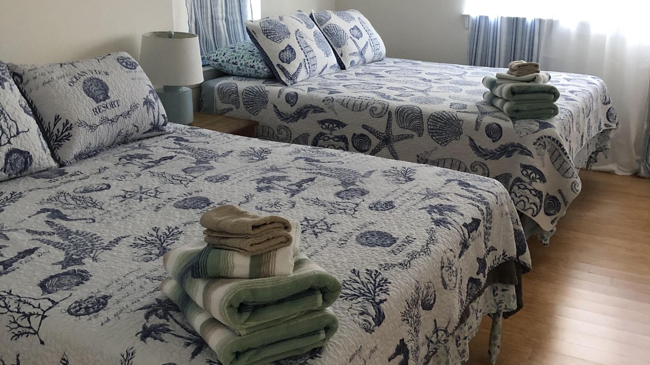 Photo of Bedroom in Willoughby Spit