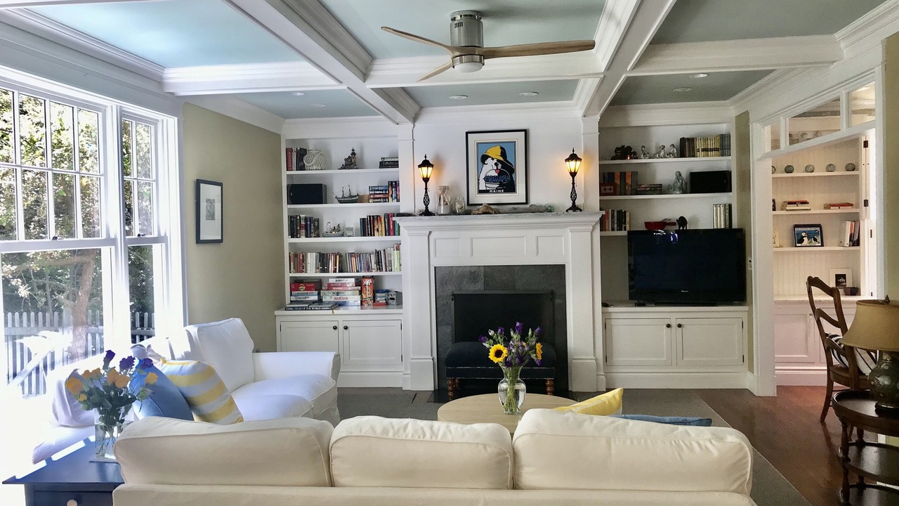 Photo of Livingroom in Cape Elizabeth
