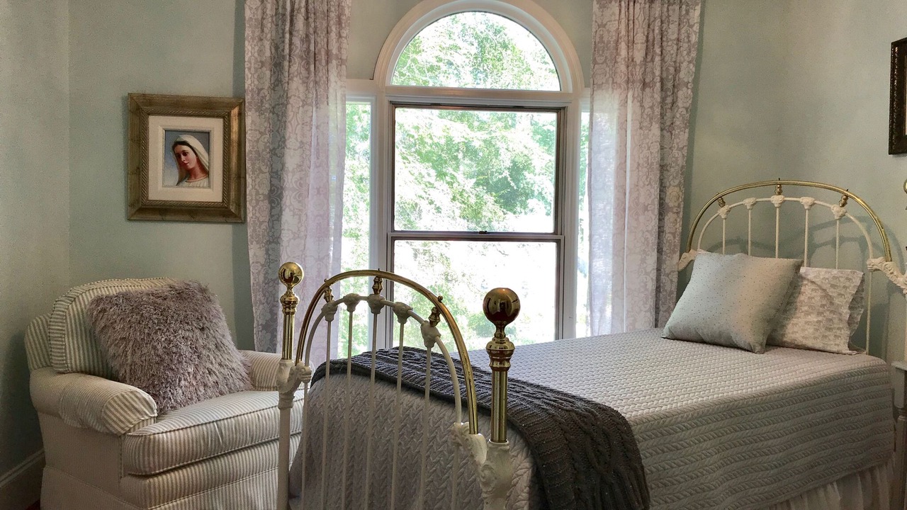 Photo of Bedroom in Evans