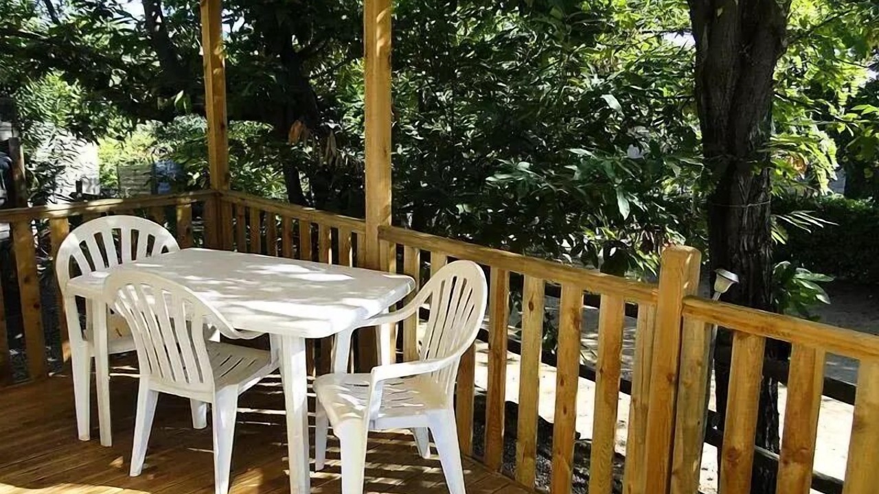 Photo of Outdoor in Ribes