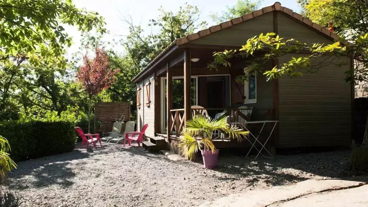 Photo of Outdoor in Ribes