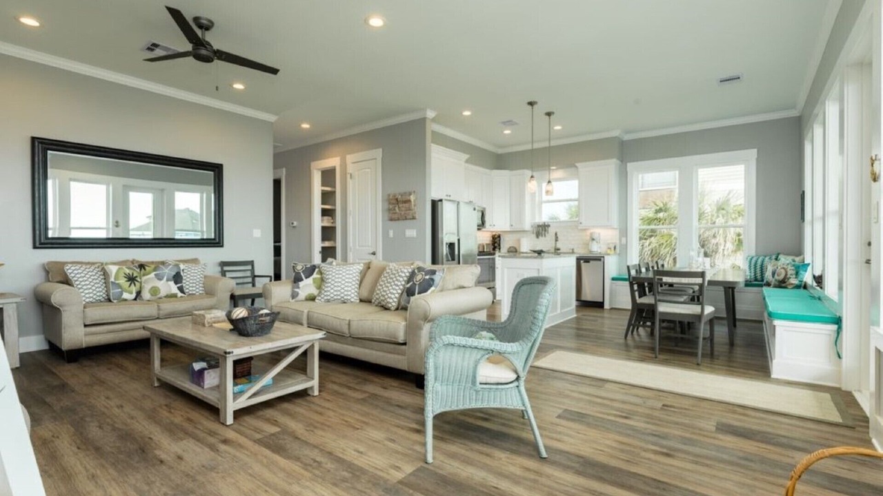 Photo of Livingroom in Spanish Grant