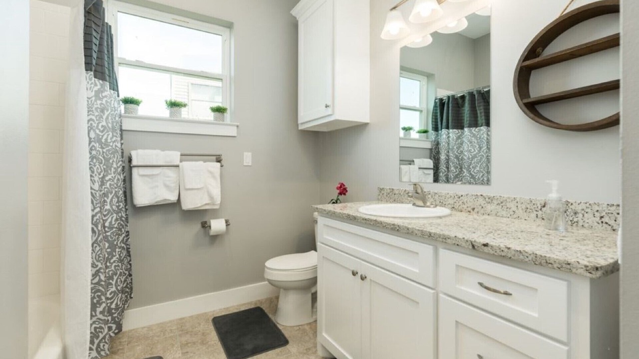 Photo of Bathroom in Spanish Grant