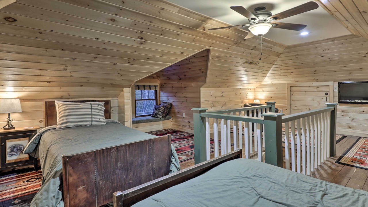 Photo of Bedroom in North Creek