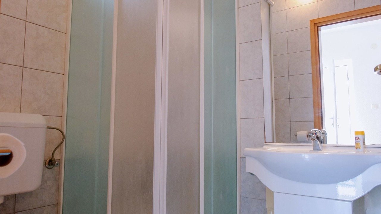 Photo of Bathroom in Brist
