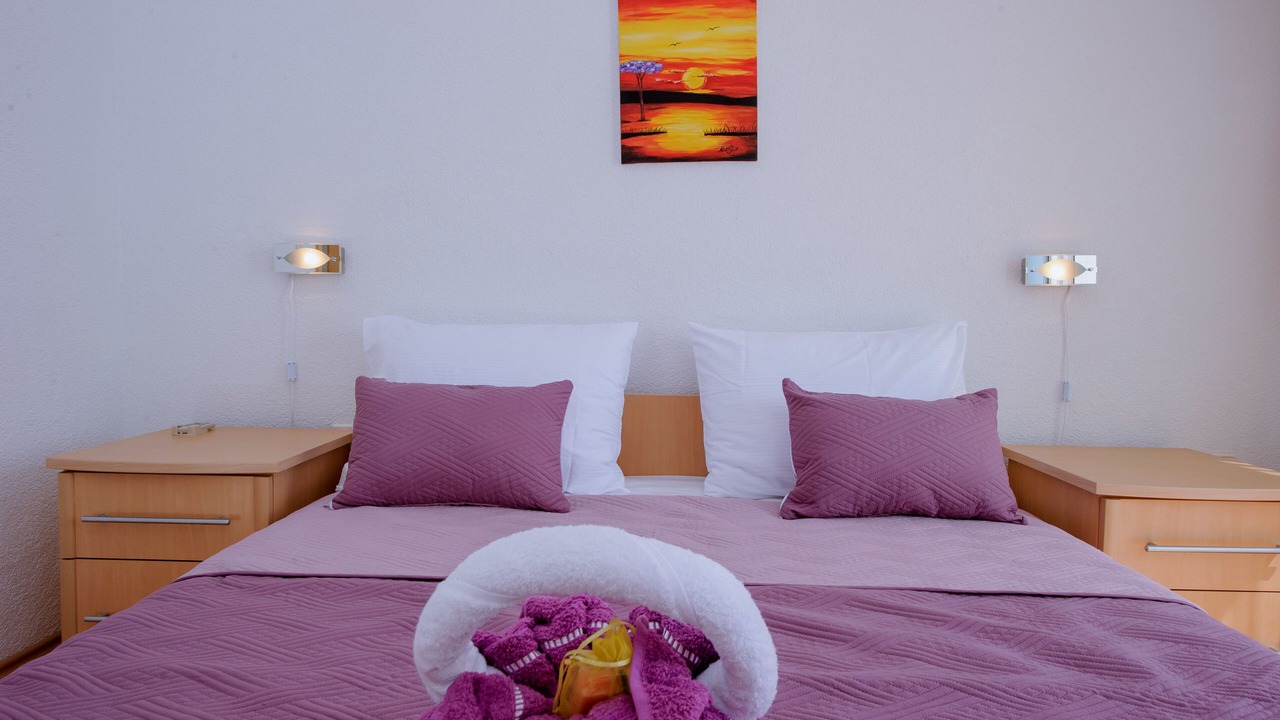 Photo of Bedroom in Brist