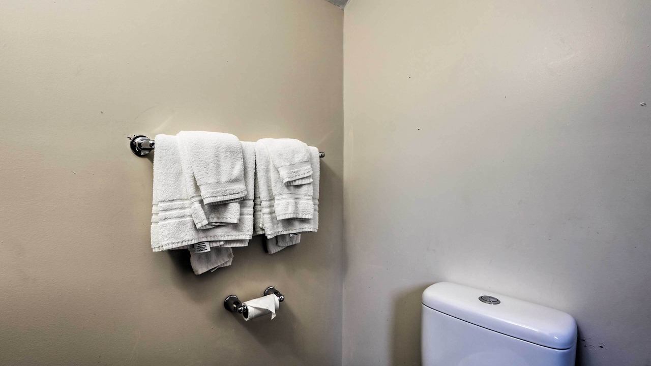Photo of Bathroom in Burkesville