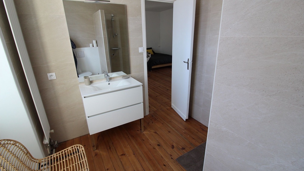 Photo of Bathroom in La Roche-sur-Yon