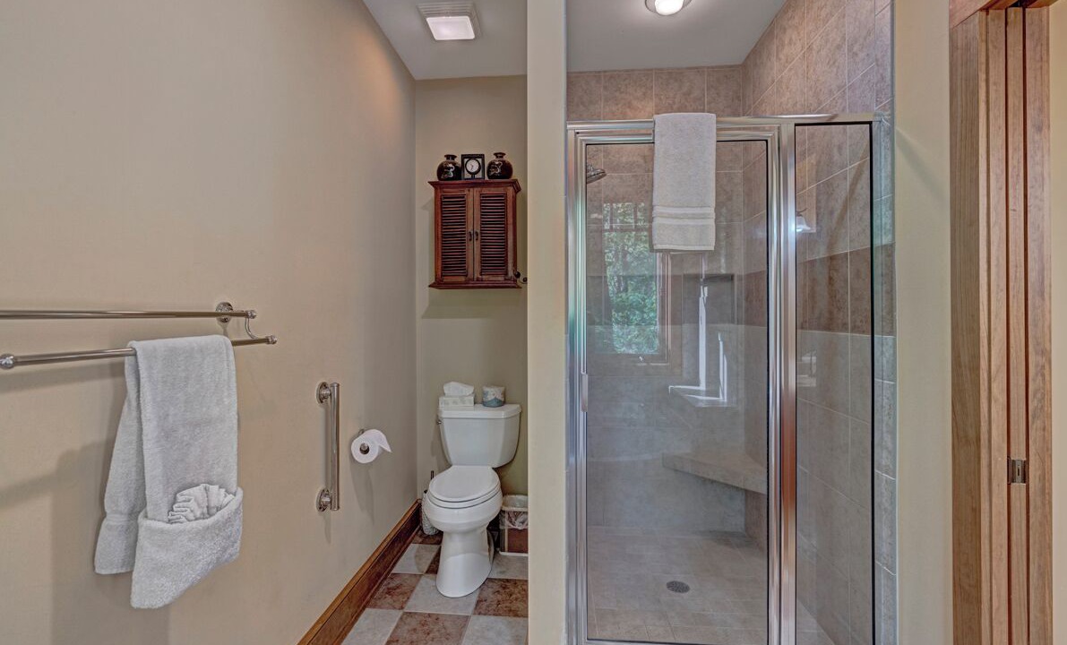 Photo of Bathroom in Foscoe