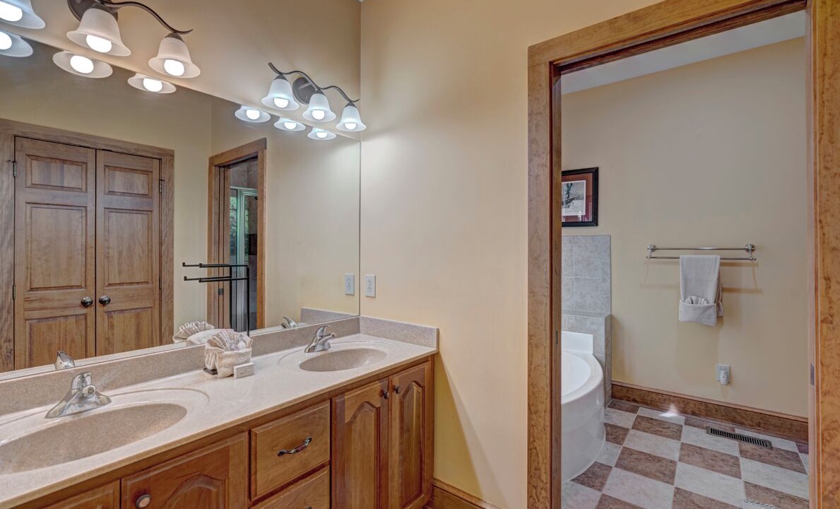 Photo of Bathroom in Foscoe