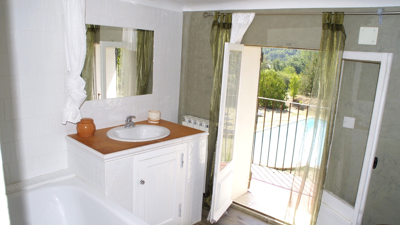 Photo of Bathroom in Villecroze