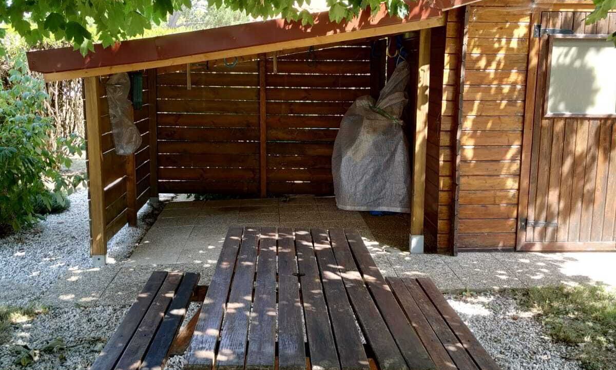 Photo of Patio Balcony in Saint-Vincent-sur-Jard