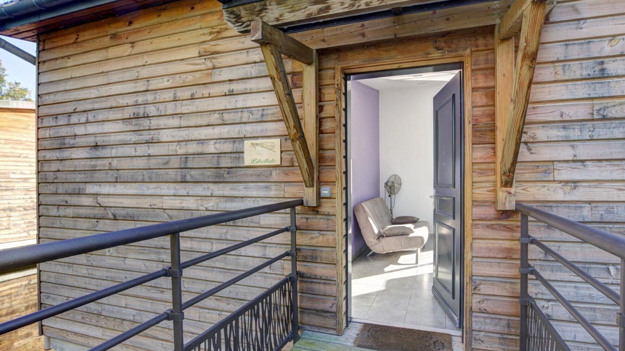 Photo of Patio Balcony in Veauchette