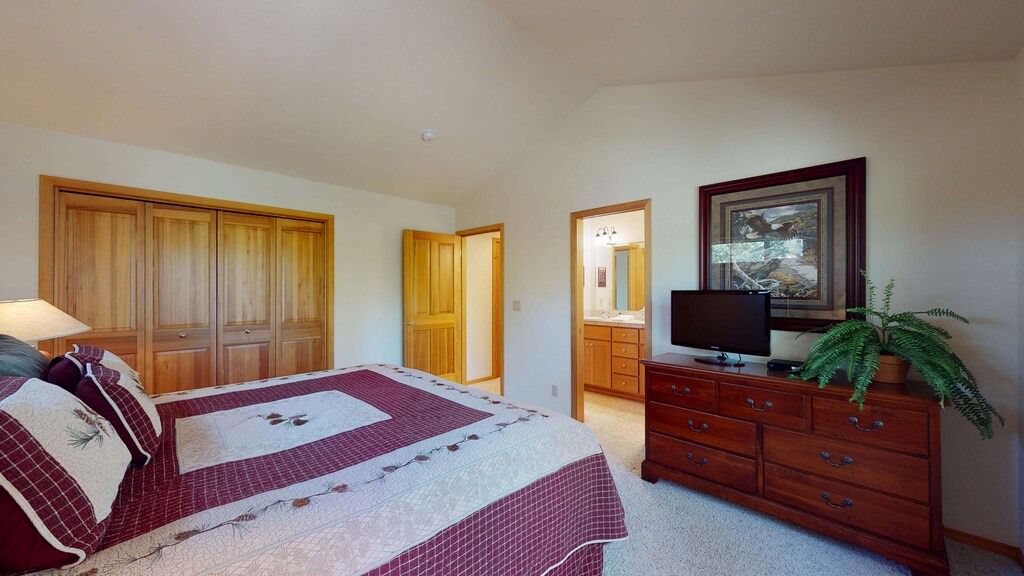 Photo of Bedroom in Deer Park