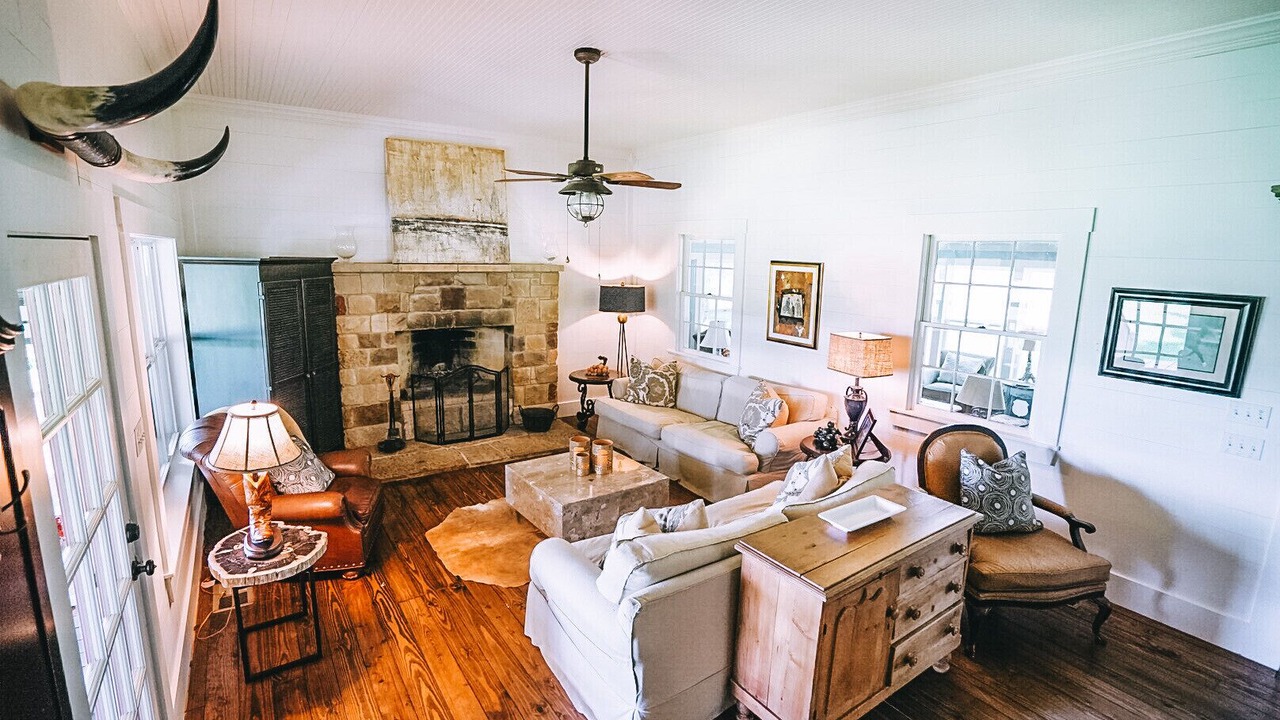 Photo of Livingroom in Fayetteville