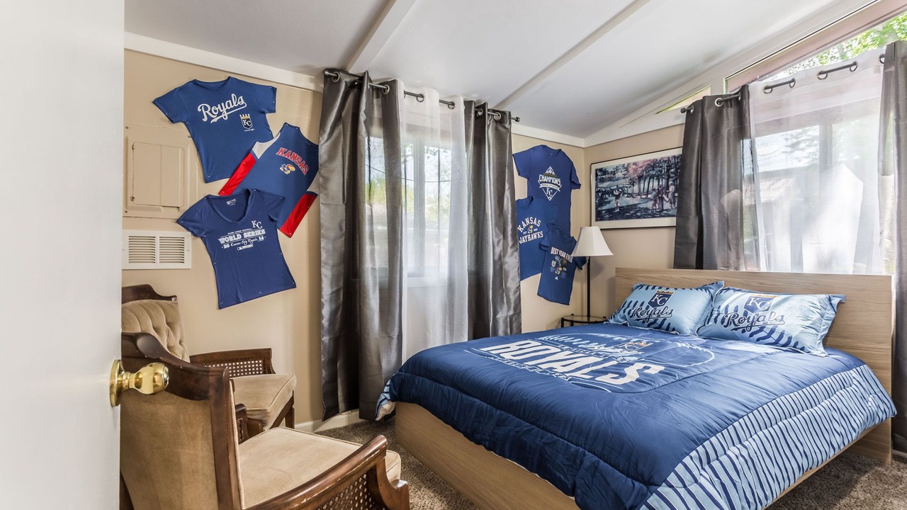 Photo of Bedroom in Lenexa