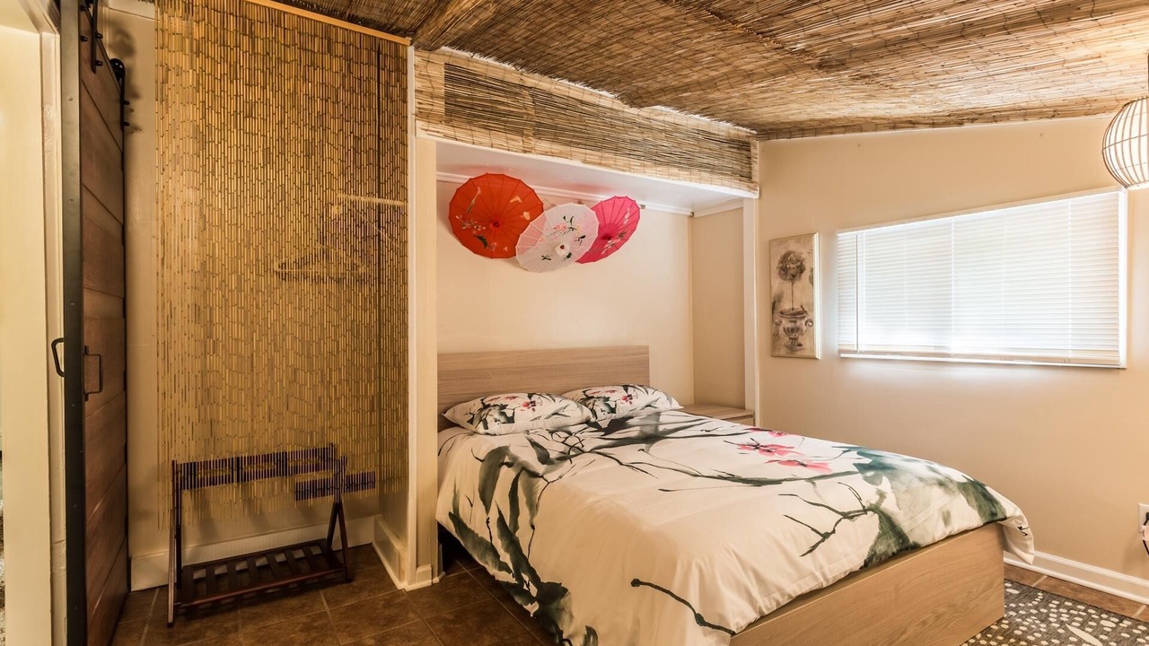 Photo of Bedroom in Lenexa