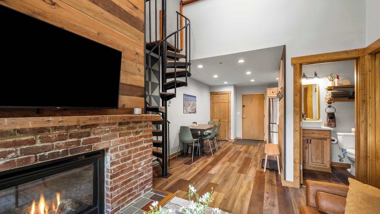 Photo of Livingroom in Great Valley