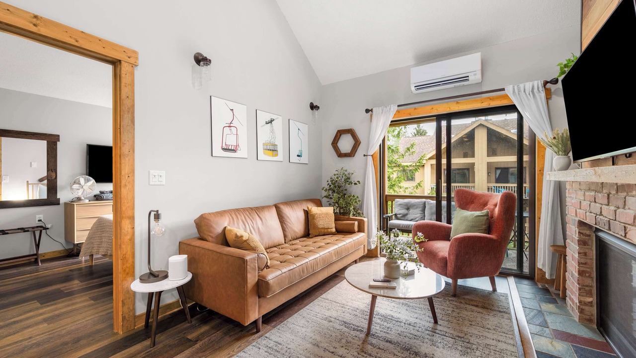 Photo of Livingroom in Great Valley