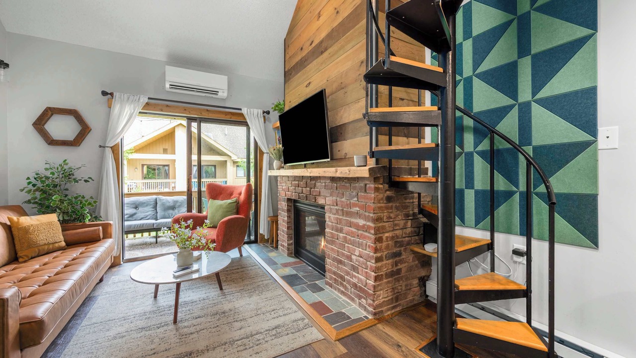Photo of Livingroom in Great Valley