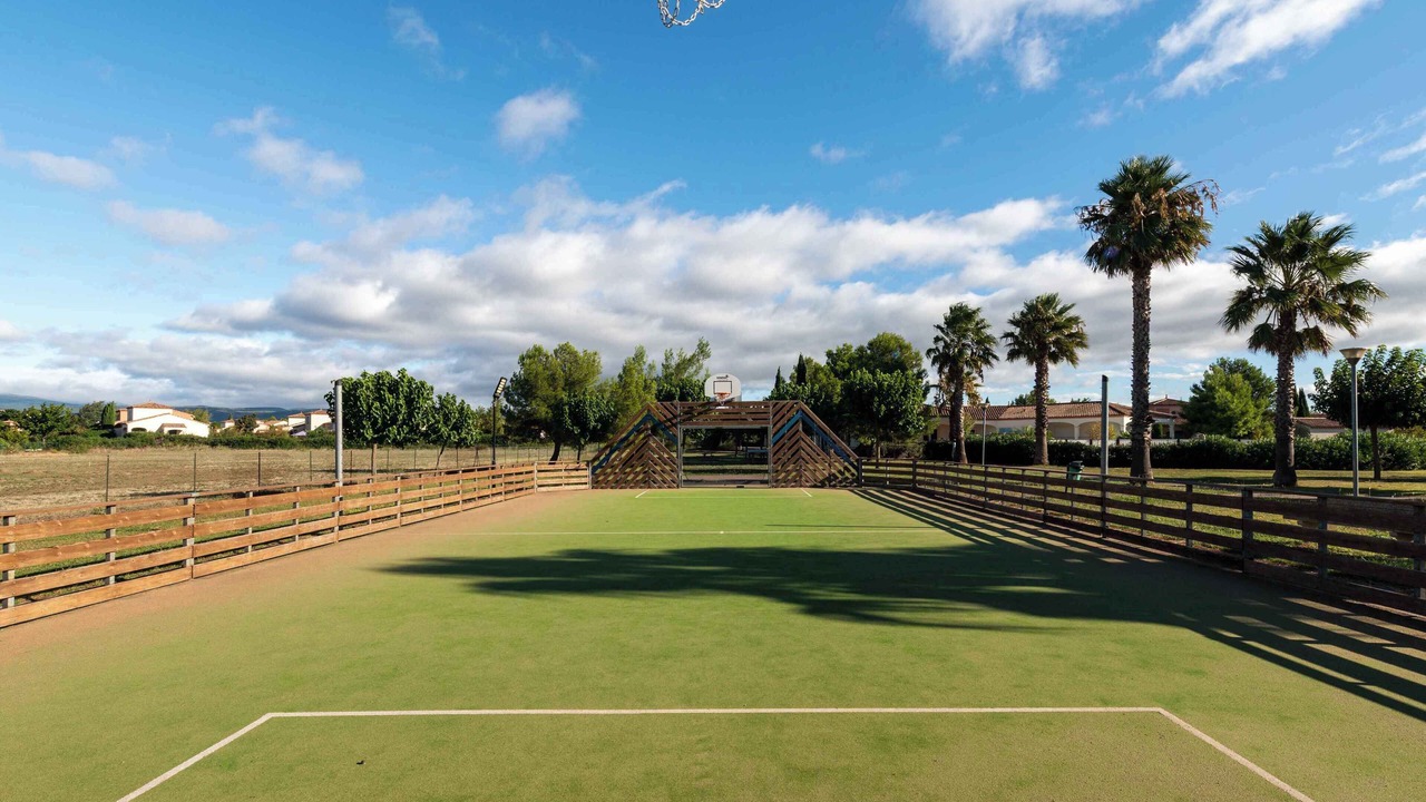 Photo of Others in Homps