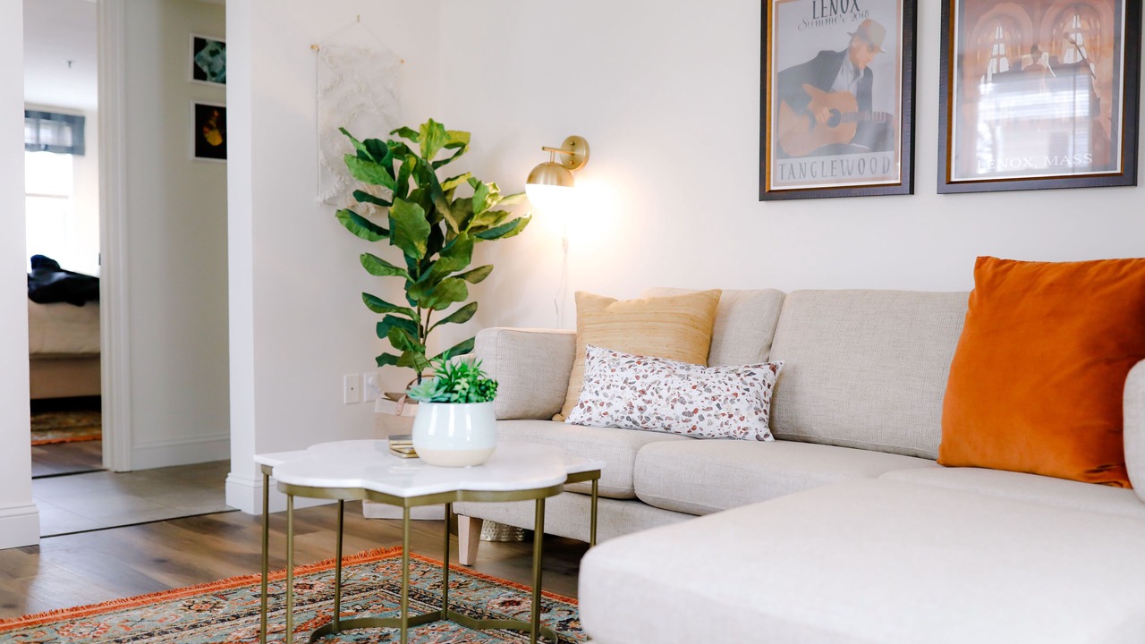 Photo of Livingroom in Lenox