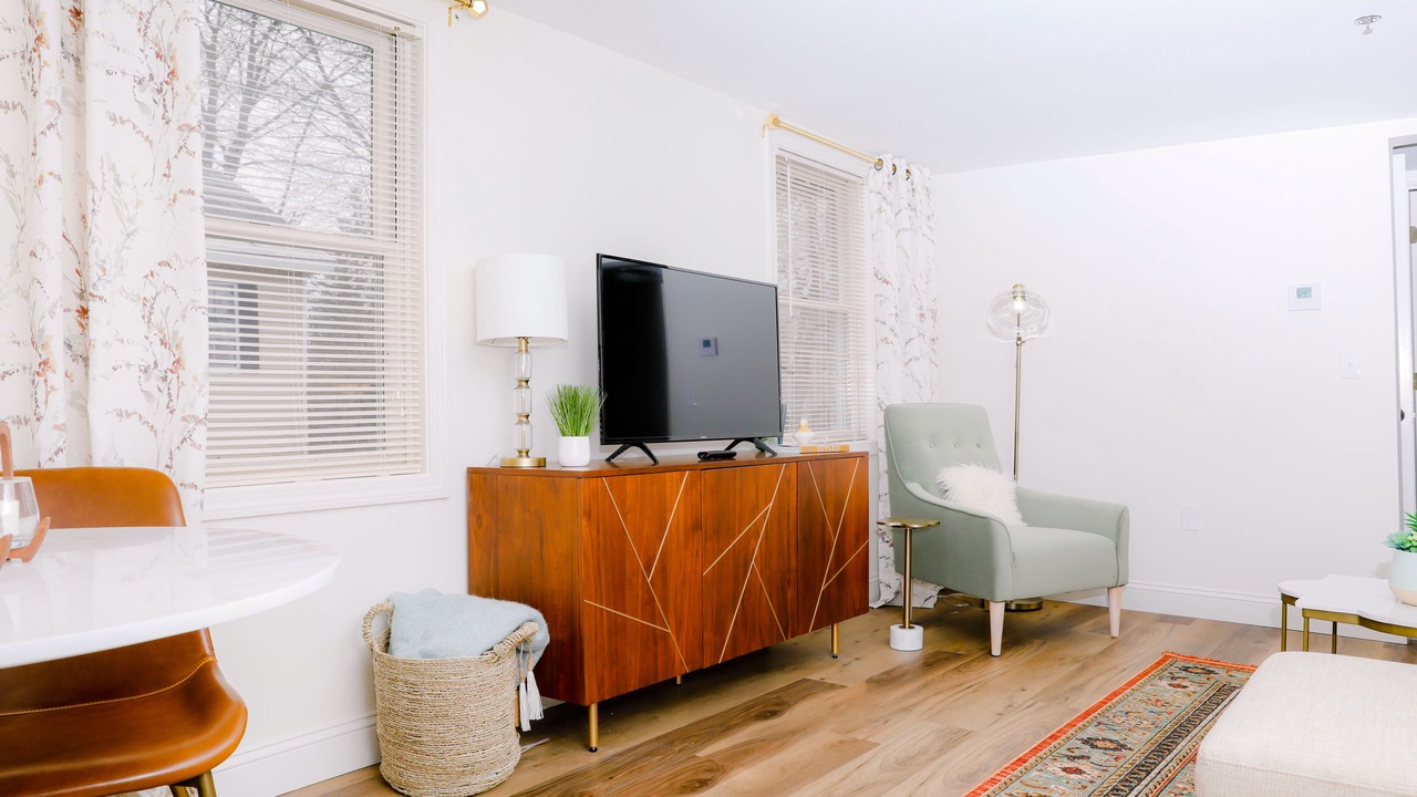 Photo of Livingroom in Lenox